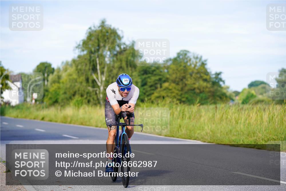31.08.2025 - Elbe Triathlon Hamburg Michael Burmester http://msf.ph/oto/8662987 31.08.2025 09:13:33 Radfahren 259, 292, 345, 355, 393 meine-sportfotos.de
