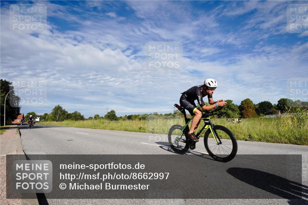 31.08.2025 - Elbe Triathlon Hamburg Michael Burmester http://msf.ph/oto/8662997 31.08.2025 09:30:42 Radfahren 192, 364, 413, 421, 539, 669, 684 meine-sportfotos.de