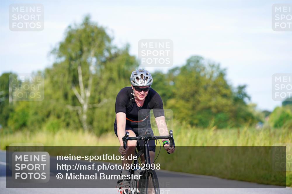 31.08.2025 - Elbe Triathlon Hamburg Michael Burmester http://msf.ph/oto/8662998 31.08.2025 09:13:37 Radfahren 197, 393 meine-sportfotos.de