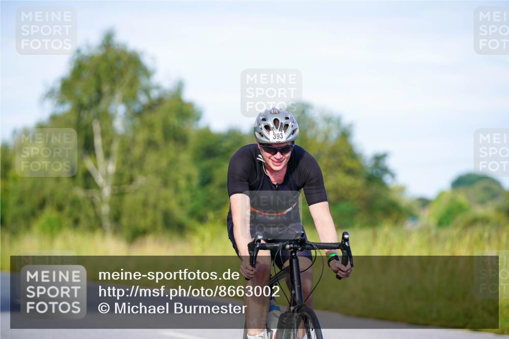 31.08.2025 - Elbe Triathlon Hamburg Michael Burmester http://msf.ph/oto/8663002 31.08.2025 09:13:37 Radfahren 197, 393 meine-sportfotos.de