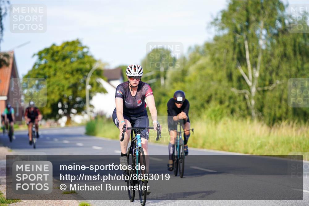 31.08.2025 - Elbe Triathlon Hamburg Michael Burmester http://msf.ph/oto/8663019 31.08.2025 09:13:45 Radfahren 190, 322, 415, 467, 490 meine-sportfotos.de