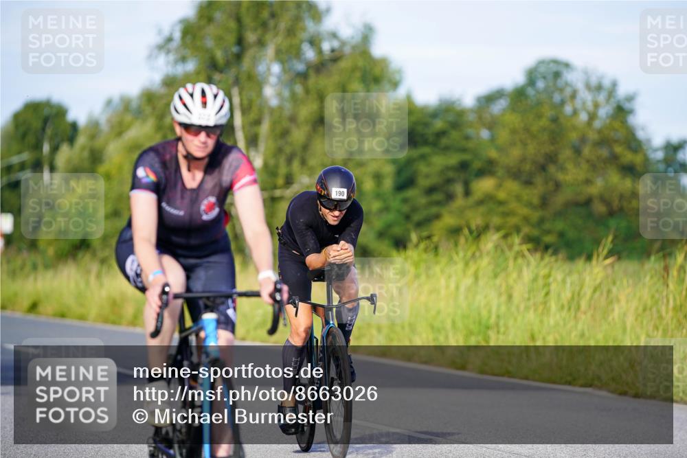 31.08.2025 - Elbe Triathlon Hamburg Michael Burmester http://msf.ph/oto/8663026 31.08.2025 09:13:46 Radfahren 190, 322, 415, 467, 490 meine-sportfotos.de
