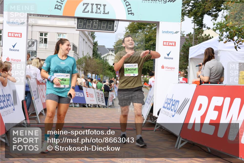 31.08.2025 - 21. Blankeneser Heldenlauf Strokosch-Dieckow http://msf.ph/oto/8663043 31.08.2025 11:02:34 Ziel 3380, 3379, 3135, 3136, 3406, 3727 meine-sportfotos.de