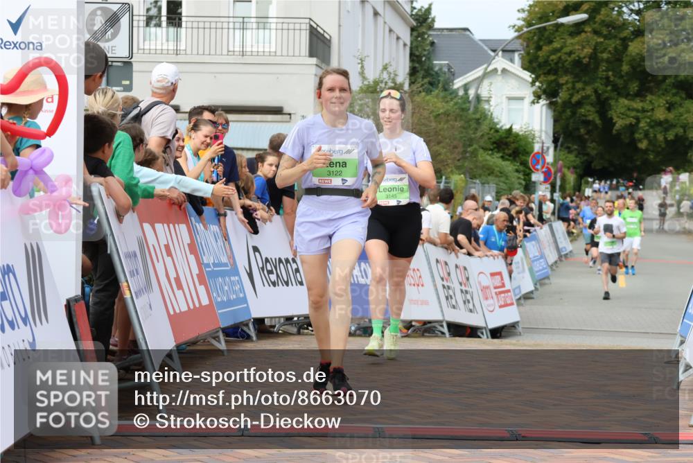 31.08.2025 - 21. Blankeneser Heldenlauf Strokosch-Dieckow http://msf.ph/oto/8663070 31.08.2025 11:21:29 Ziel 3145, 3122 meine-sportfotos.de