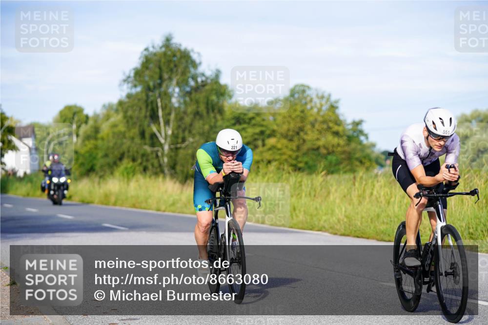 31.08.2025 - Elbe Triathlon Hamburg Michael Burmester http://msf.ph/oto/8663080 31.08.2025 09:14:01 Radfahren 210, 221, 282, 305, 360, 519, 551, 554 meine-sportfotos.de