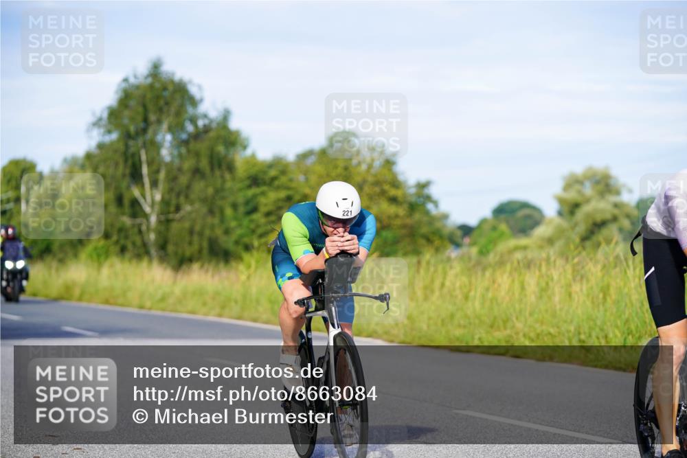 31.08.2025 - Elbe Triathlon Hamburg Michael Burmester http://msf.ph/oto/8663084 31.08.2025 09:14:01 Radfahren 210, 221, 282, 305, 360, 519, 551, 554 meine-sportfotos.de