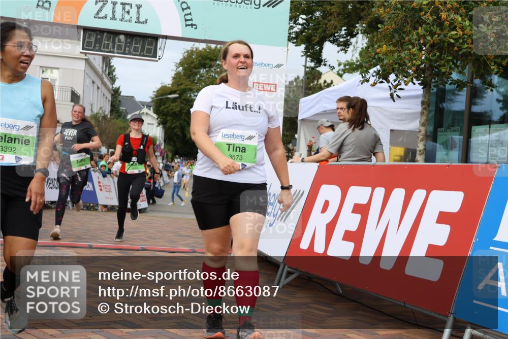 31.08.2025 - 21. Blankeneser Heldenlauf Strokosch-Dieckow http://msf.ph/oto/8663087 31.08.2025 11:21:14 Ziel 3573, 3392, 3085, 3285 meine-sportfotos.de