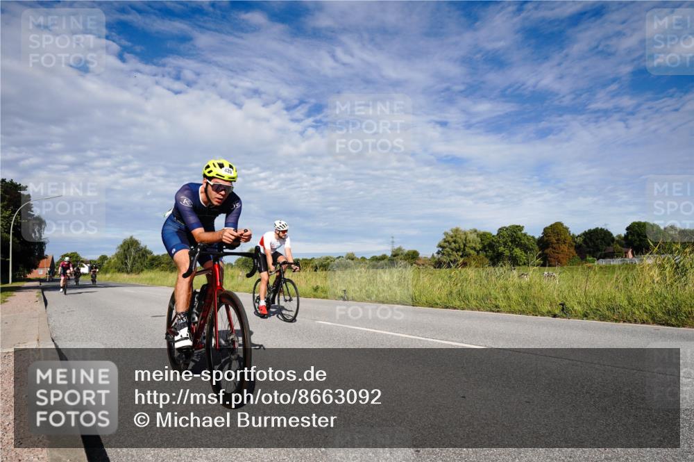 31.08.2025 - Elbe Triathlon Hamburg Michael Burmester http://msf.ph/oto/8663092 31.08.2025 09:32:15 Radfahren 284, 285, 374, 420, 463, 528, 635, 646, 717 meine-sportfotos.de