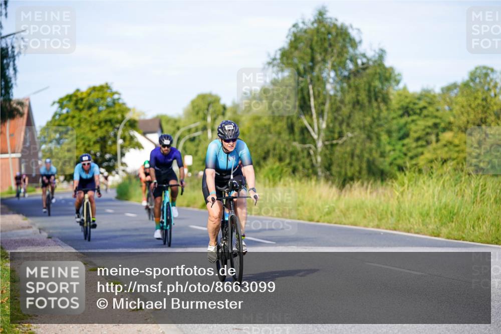 31.08.2025 - Elbe Triathlon Hamburg Michael Burmester http://msf.ph/oto/8663099 31.08.2025 09:14:04 Radfahren 210, 221, 282, 305, 360, 384, 519, 551, 554 meine-sportfotos.de