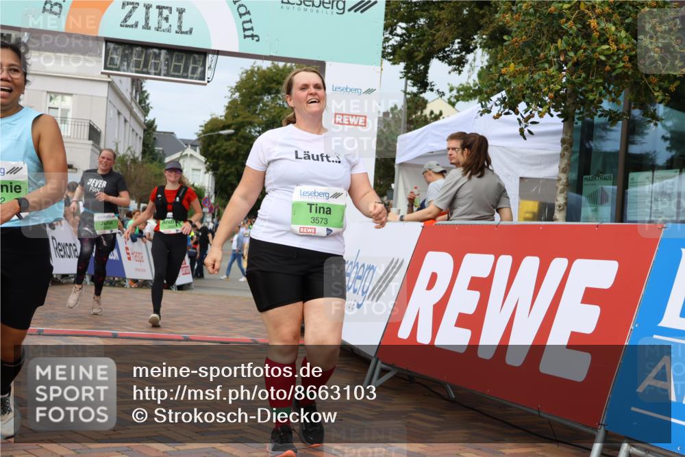 31.08.2025 - 21. Blankeneser Heldenlauf Strokosch-Dieckow http://msf.ph/oto/8663103 31.08.2025 11:21:14 Ziel 3573, 3392, 3085, 3285 meine-sportfotos.de