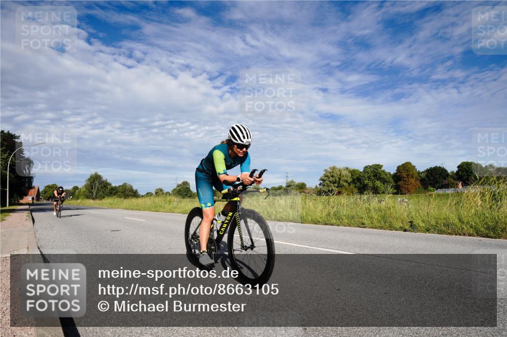 31.08.2025 - Elbe Triathlon Hamburg Michael Burmester http://msf.ph/oto/8663105 31.08.2025 09:32:20 Radfahren 284, 374, 635, 646, 717 meine-sportfotos.de