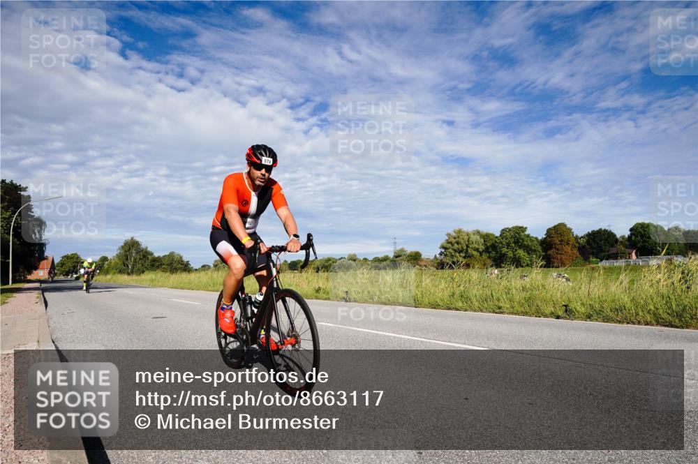 31.08.2025 - Elbe Triathlon Hamburg Michael Burmester http://msf.ph/oto/8663117 31.08.2025 09:32:38 Radfahren 253, 577, 674, 712 meine-sportfotos.de