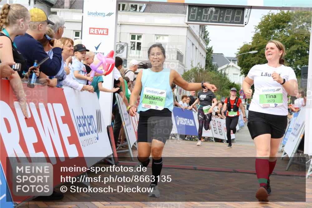 31.08.2025 - 21. Blankeneser Heldenlauf Strokosch-Dieckow http://msf.ph/oto/8663135 31.08.2025 11:21:13 Ziel 3573, 3392, 3085, 3285 meine-sportfotos.de