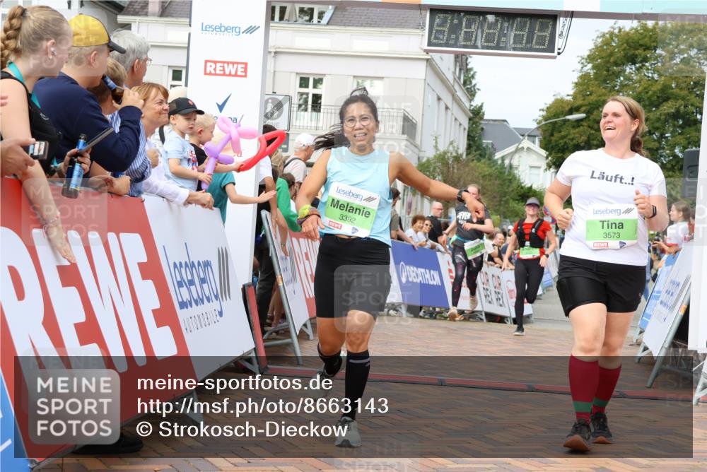 31.08.2025 - 21. Blankeneser Heldenlauf Strokosch-Dieckow http://msf.ph/oto/8663143 31.08.2025 11:21:13 Ziel 3573, 3392, 3085, 3285 meine-sportfotos.de