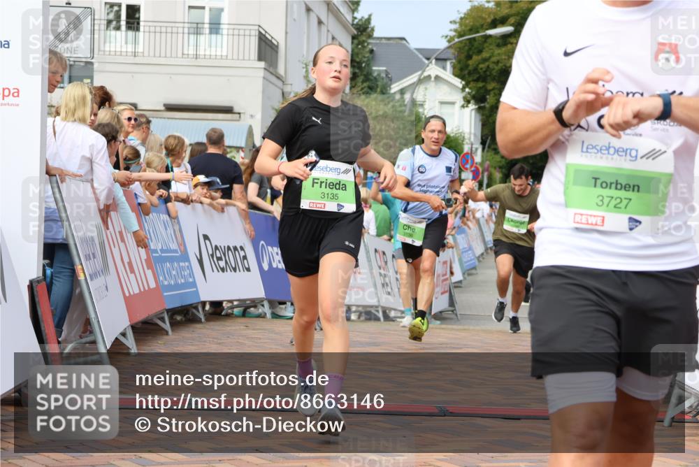 31.08.2025 - 21. Blankeneser Heldenlauf Strokosch-Dieckow http://msf.ph/oto/8663146 31.08.2025 11:02:29 Ziel 3380, 3379, 3135, 3136, 3406, 3484, 3727 meine-sportfotos.de