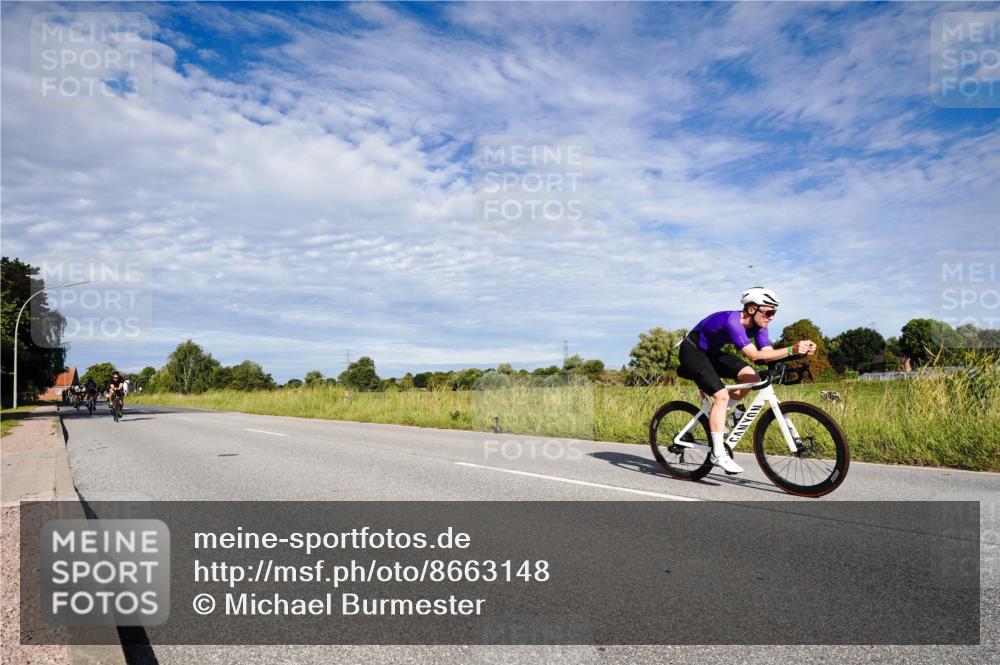 31.08.2025 - Elbe Triathlon Hamburg Michael Burmester http://msf.ph/oto/8663148 31.08.2025 09:33:17 Radfahren 214, 287, 407, 493, 526, 531, 691, 731, 742, 754, 759 meine-sportfotos.de
