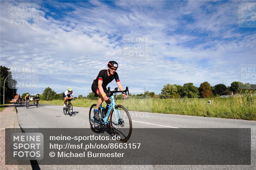 31.08.2025 - Elbe Triathlon Hamburg Michael Burmester http://msf.ph/oto/8663157 31.08.2025 09:33:22 Radfahren 287, 313, 365, 407, 493, 510, 553, 618, 729, 731, 742, 754 meine-sportfotos.de