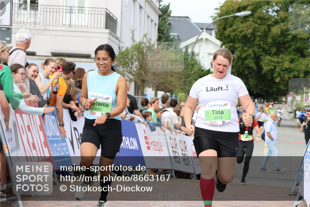 31.08.2025 - 21. Blankeneser Heldenlauf Strokosch-Dieckow http://msf.ph/oto/8663167 31.08.2025 11:21:12 Ziel 3573, 3392, 3085, 3285 meine-sportfotos.de