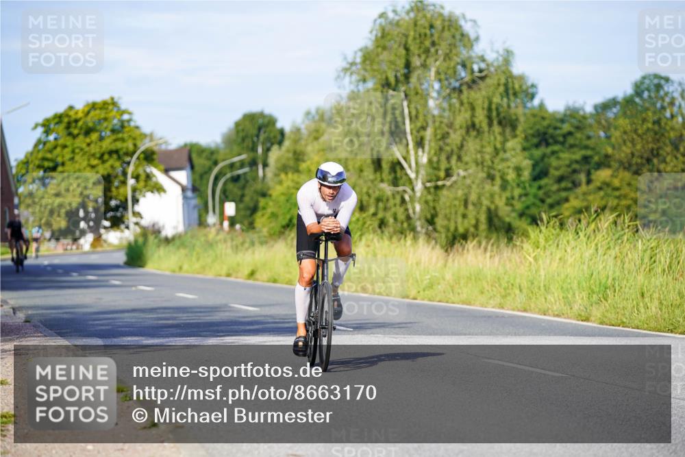 31.08.2025 - Elbe Triathlon Hamburg Michael Burmester http://msf.ph/oto/8663170 31.08.2025 09:14:38 Radfahren 205, 596 meine-sportfotos.de