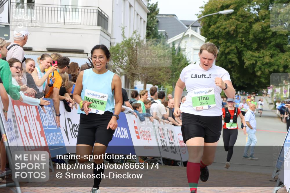 31.08.2025 - 21. Blankeneser Heldenlauf Strokosch-Dieckow http://msf.ph/oto/8663174 31.08.2025 11:21:12 Ziel 3573, 3392, 3085, 3285 meine-sportfotos.de