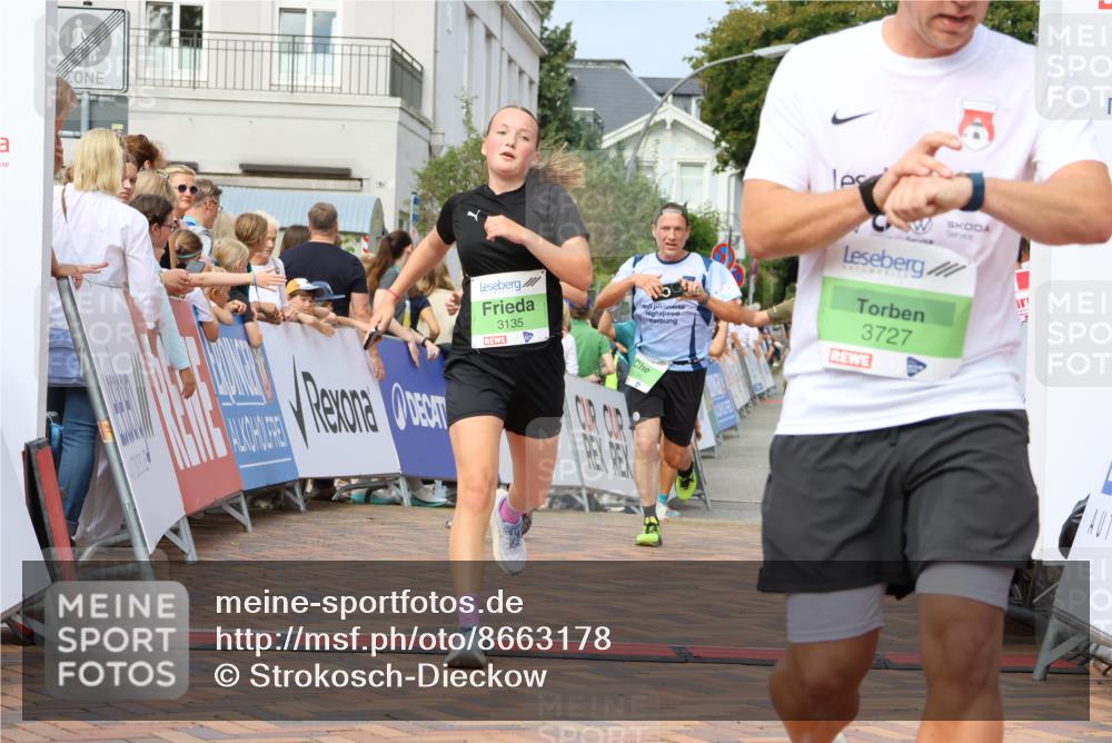 31.08.2025 - 21. Blankeneser Heldenlauf Strokosch-Dieckow http://msf.ph/oto/8663178 31.08.2025 11:02:29 Ziel 3380, 3379, 3135, 3136, 3406, 3484, 3727 meine-sportfotos.de