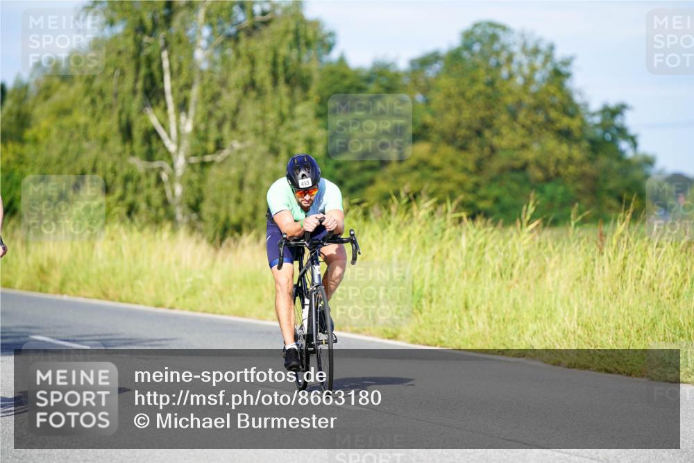 31.08.2025 - Elbe Triathlon Hamburg Michael Burmester http://msf.ph/oto/8663180 31.08.2025 09:14:45 Radfahren 377, 421, 493 meine-sportfotos.de