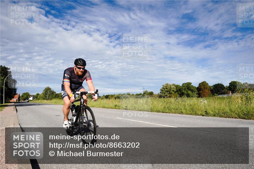 31.08.2025 - Elbe Triathlon Hamburg Michael Burmester http://msf.ph/oto/8663202 31.08.2025 09:33:45 Radfahren 173, 458, 494, 655 meine-sportfotos.de
