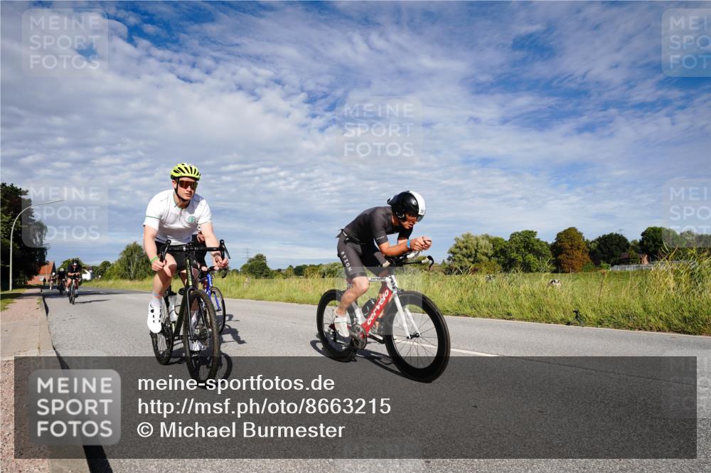 31.08.2025 - Elbe Triathlon Hamburg Michael Burmester http://msf.ph/oto/8663215 31.08.2025 09:34:05 Radfahren 319, 367, 416, 480, 515, 516, 545, 696 meine-sportfotos.de