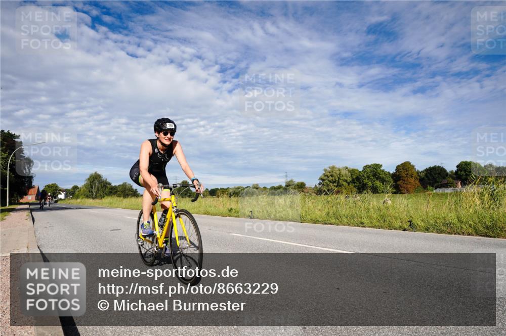 31.08.2025 - Elbe Triathlon Hamburg Michael Burmester http://msf.ph/oto/8663229 31.08.2025 09:34:17 Radfahren 297, 342, 612, 710 meine-sportfotos.de