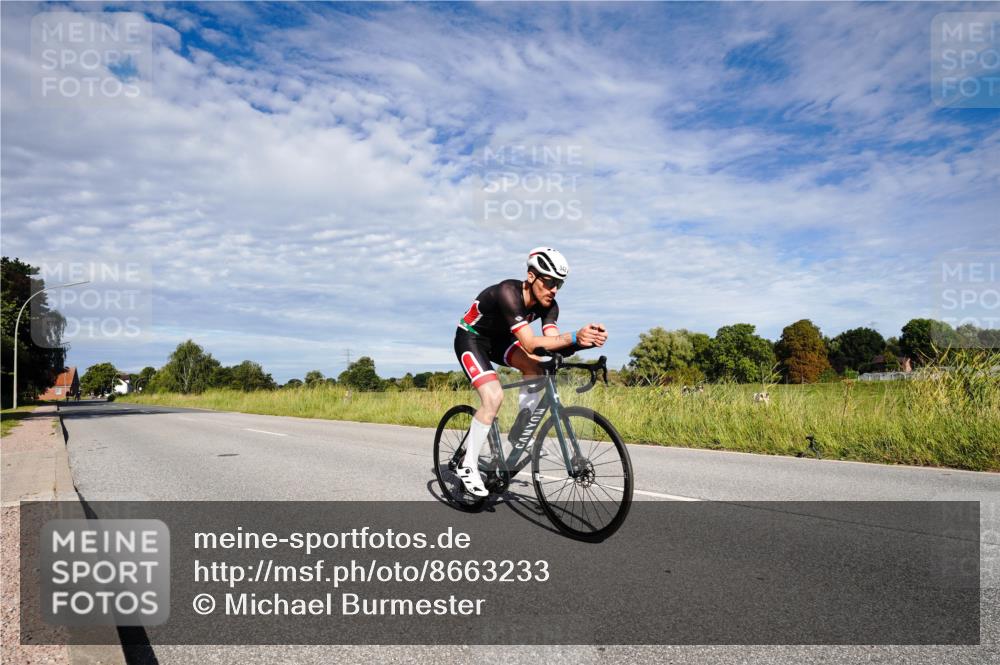 31.08.2025 - Elbe Triathlon Hamburg Michael Burmester http://msf.ph/oto/8663233 31.08.2025 09:34:21 Radfahren 342, 612 meine-sportfotos.de
