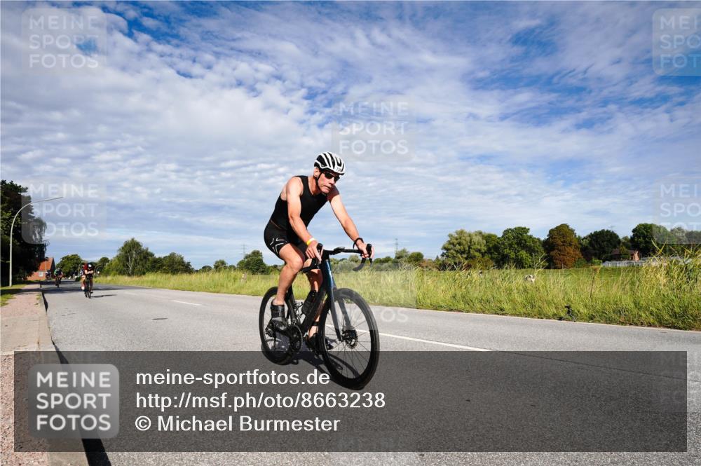 31.08.2025 - Elbe Triathlon Hamburg Michael Burmester http://msf.ph/oto/8663238 31.08.2025 09:34:33 Radfahren 228, 257, 410, 600, 739 meine-sportfotos.de
