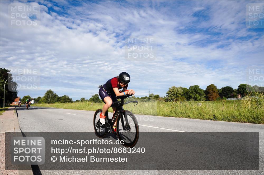 31.08.2025 - Elbe Triathlon Hamburg Michael Burmester http://msf.ph/oto/8663240 31.08.2025 09:34:34 Radfahren 228, 257, 410, 739 meine-sportfotos.de