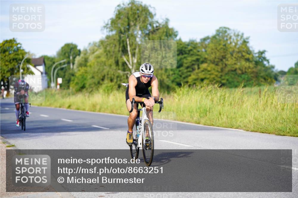 31.08.2025 - Elbe Triathlon Hamburg Michael Burmester http://msf.ph/oto/8663251 31.08.2025 09:15:22 Radfahren 192, 290, 506 meine-sportfotos.de