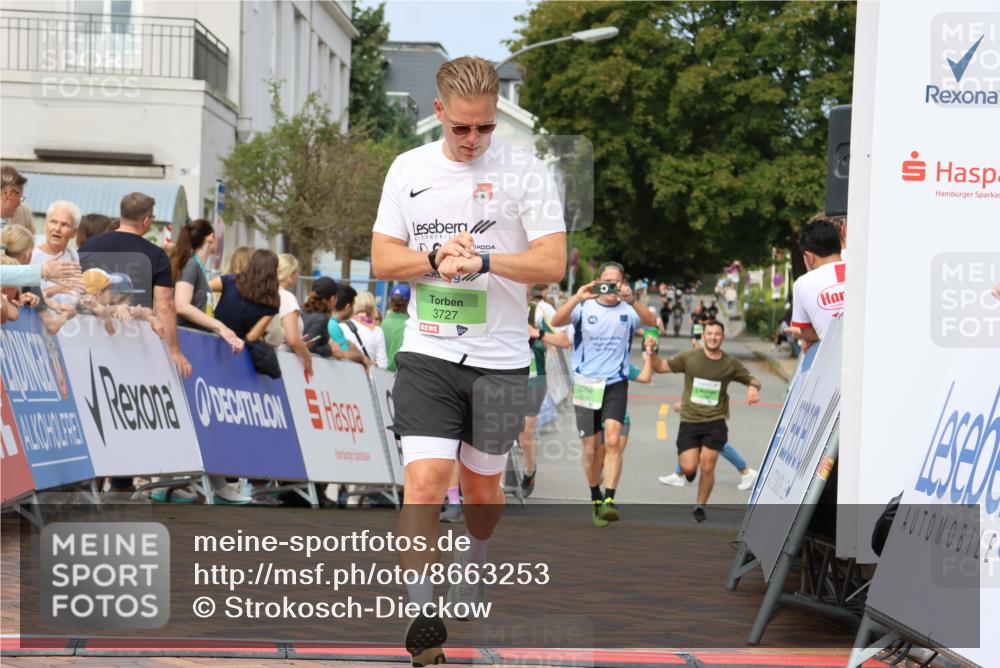 31.08.2025 - 21. Blankeneser Heldenlauf Strokosch-Dieckow http://msf.ph/oto/8663253 31.08.2025 11:02:27 Ziel 3135, 3136, 3406, 3484, 3727 meine-sportfotos.de