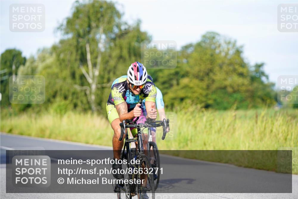 31.08.2025 - Elbe Triathlon Hamburg Michael Burmester http://msf.ph/oto/8663271 31.08.2025 09:15:36 Radfahren 191, 363, 387, 394, 502, 527, 645 meine-sportfotos.de