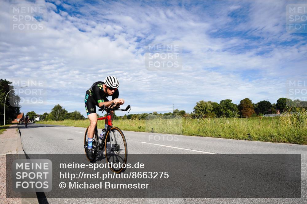 31.08.2025 - Elbe Triathlon Hamburg Michael Burmester http://msf.ph/oto/8663275 31.08.2025 09:35:08 Radfahren 425, 446, 447, 730, 766 meine-sportfotos.de