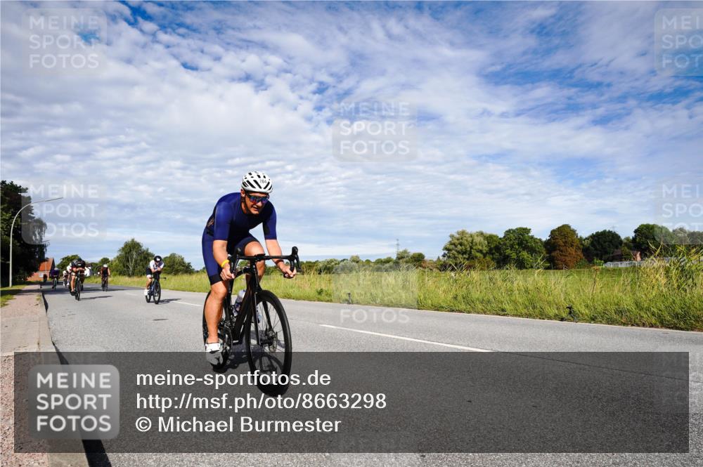 31.08.2025 - Elbe Triathlon Hamburg Michael Burmester http://msf.ph/oto/8663298 31.08.2025 09:35:29 Radfahren 272, 276, 412, 468, 492, 595, 603, 658, 764, 778 meine-sportfotos.de