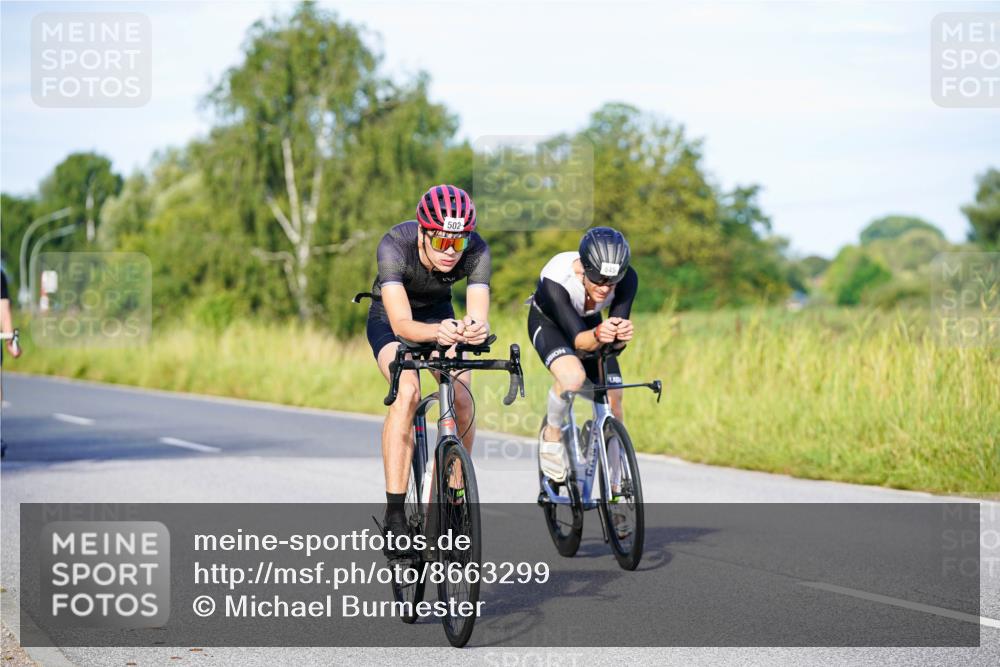 31.08.2025 - Elbe Triathlon Hamburg Michael Burmester http://msf.ph/oto/8663299 31.08.2025 09:15:41 Radfahren 165, 191, 363, 394, 502, 645 meine-sportfotos.de