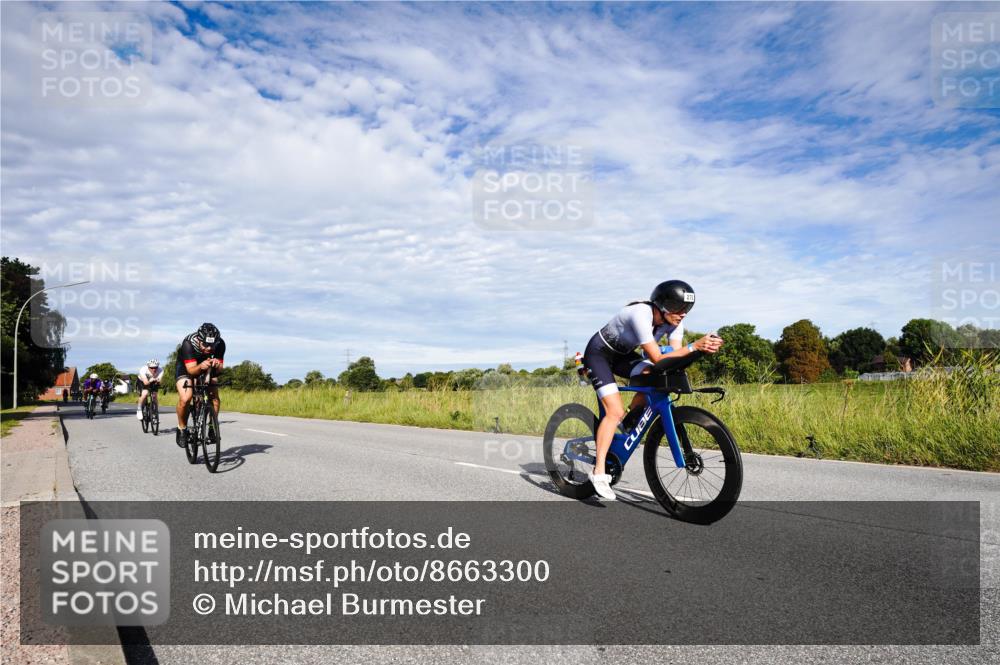 31.08.2025 - Elbe Triathlon Hamburg Michael Burmester http://msf.ph/oto/8663300 31.08.2025 09:35:31 Radfahren 272, 275, 412, 492, 595, 603, 764, 778 meine-sportfotos.de