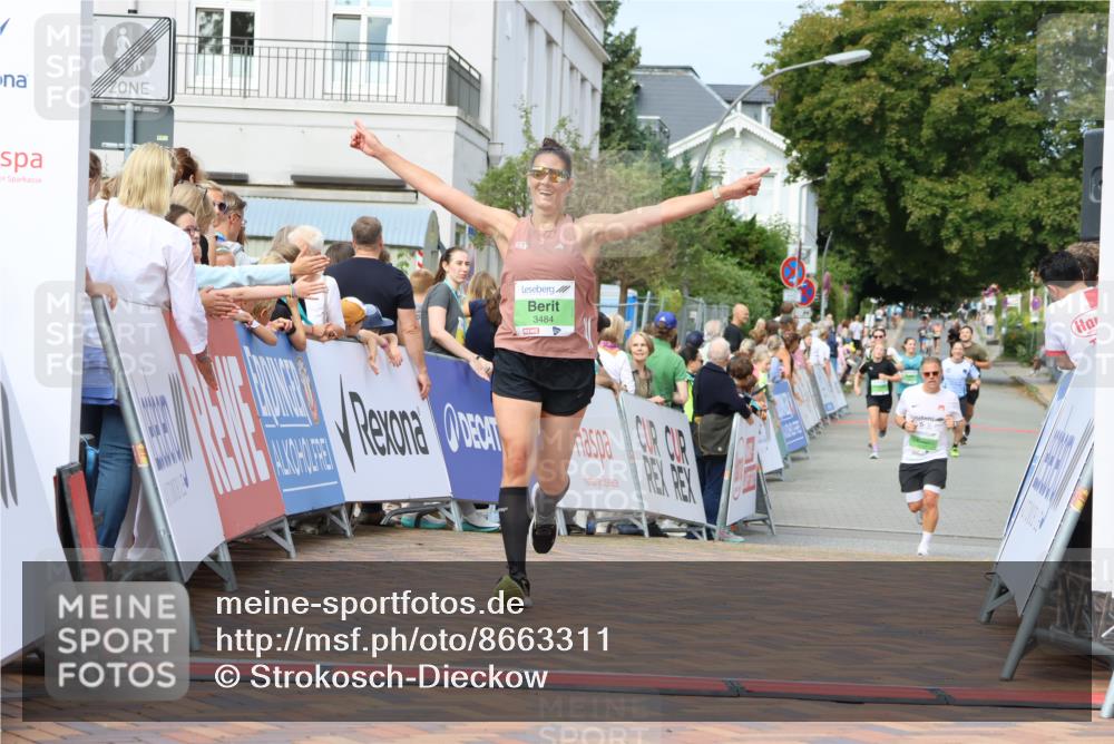 31.08.2025 - 21. Blankeneser Heldenlauf Strokosch-Dieckow http://msf.ph/oto/8663311 31.08.2025 11:02:21 Ziel 3172, 3700, 3484 meine-sportfotos.de
