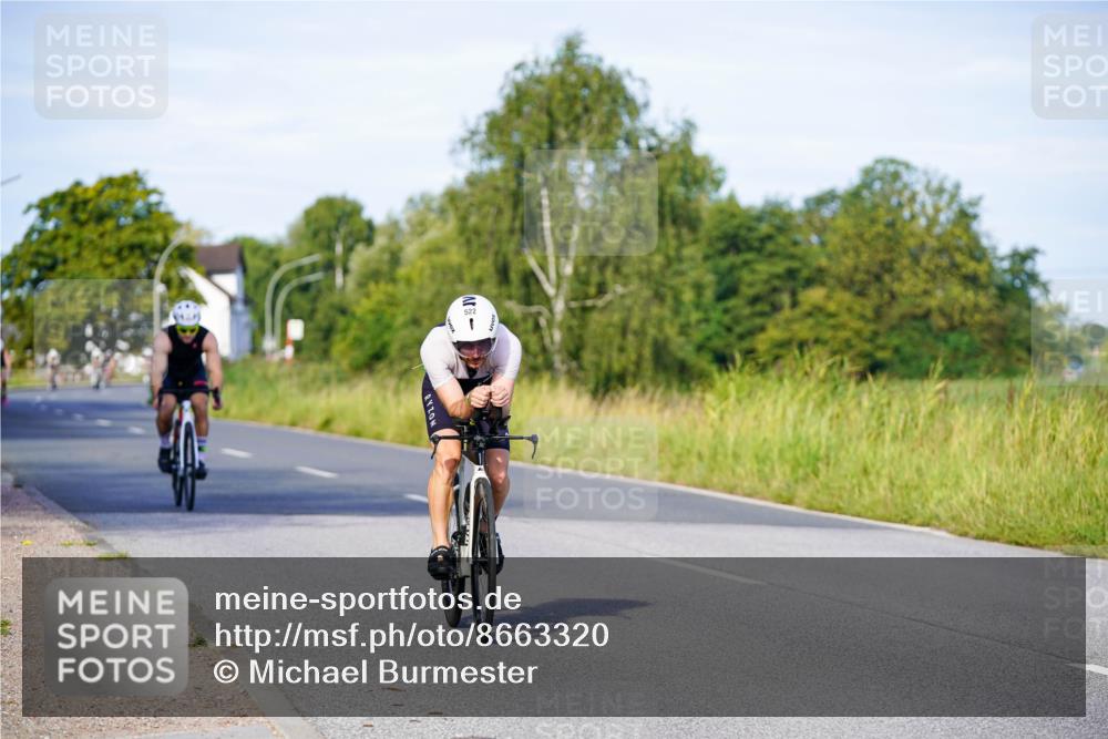 31.08.2025 - Elbe Triathlon Hamburg Michael Burmester http://msf.ph/oto/8663320 31.08.2025 09:15:52 Radfahren 469, 522 meine-sportfotos.de