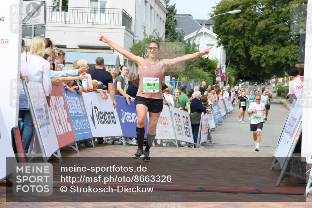 31.08.2025 - 21. Blankeneser Heldenlauf Strokosch-Dieckow http://msf.ph/oto/8663326 31.08.2025 11:02:21 Ziel 3172, 3700, 3484 meine-sportfotos.de