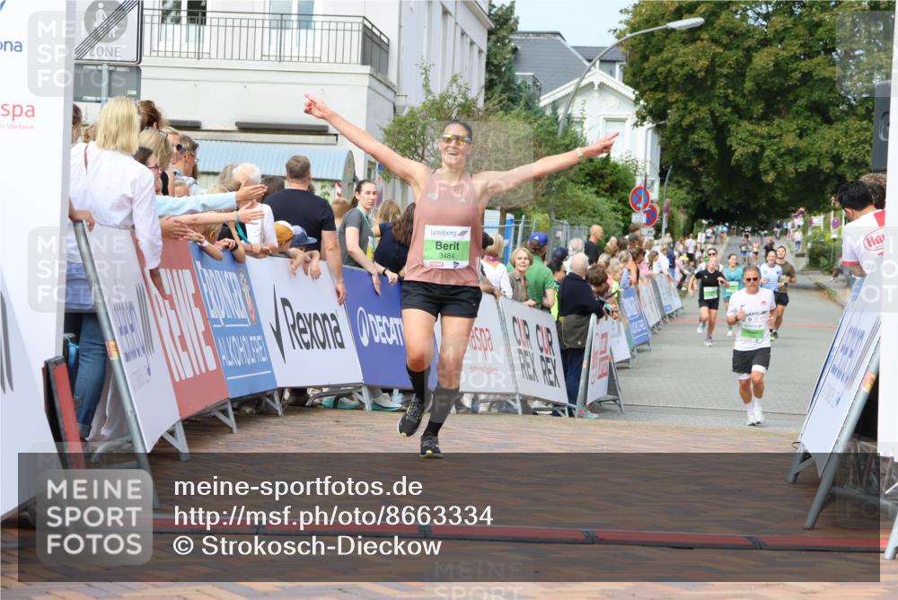 31.08.2025 - 21. Blankeneser Heldenlauf Strokosch-Dieckow http://msf.ph/oto/8663334 31.08.2025 11:02:21 Ziel 3172, 3700, 3484 meine-sportfotos.de