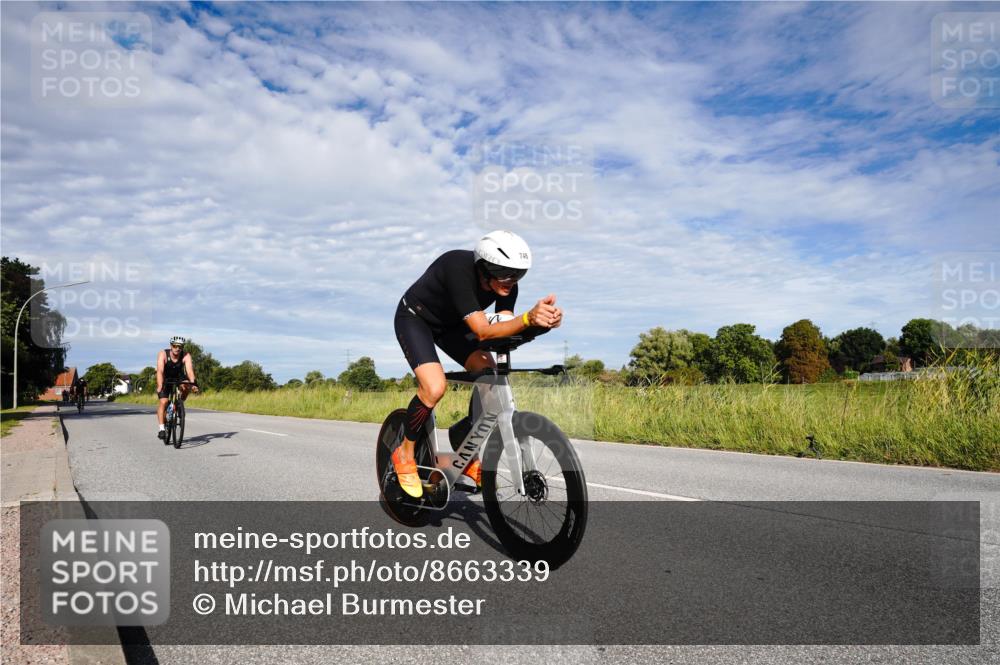 31.08.2025 - Elbe Triathlon Hamburg Michael Burmester http://msf.ph/oto/8663339 31.08.2025 09:36:08 Radfahren 390, 561, 744, 746 meine-sportfotos.de
