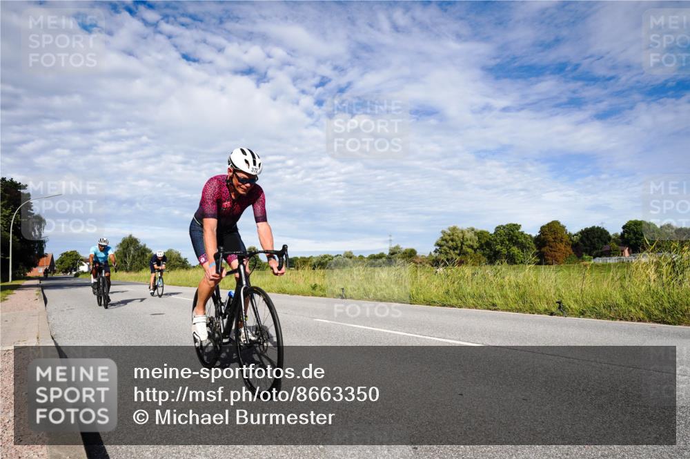 31.08.2025 - Elbe Triathlon Hamburg Michael Burmester http://msf.ph/oto/8663350 31.08.2025 09:36:18 Radfahren 327, 372, 482, 483, 761 meine-sportfotos.de