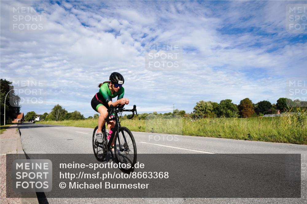 31.08.2025 - Elbe Triathlon Hamburg Michael Burmester http://msf.ph/oto/8663368 31.08.2025 09:36:33 Radfahren 397, 467, 517, 735, 849 meine-sportfotos.de