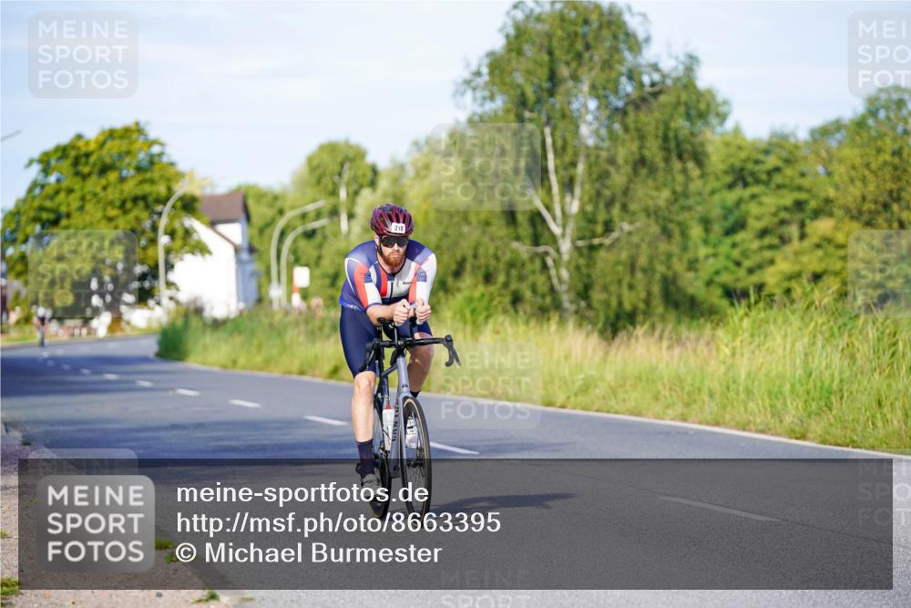 31.08.2025 - Elbe Triathlon Hamburg Michael Burmester http://msf.ph/oto/8663395 31.08.2025 09:16:18 Radfahren 170, 285, 310 meine-sportfotos.de