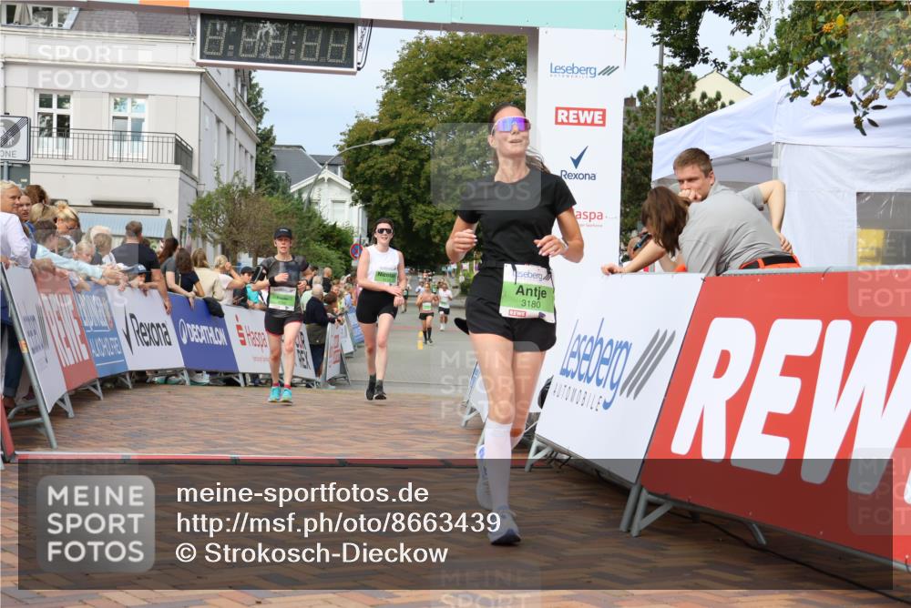 31.08.2025 - 21. Blankeneser Heldenlauf Strokosch-Dieckow http://msf.ph/oto/8663439 31.08.2025 11:02:12 Ziel 3587, 3172, 3556, 3180, 3700 meine-sportfotos.de