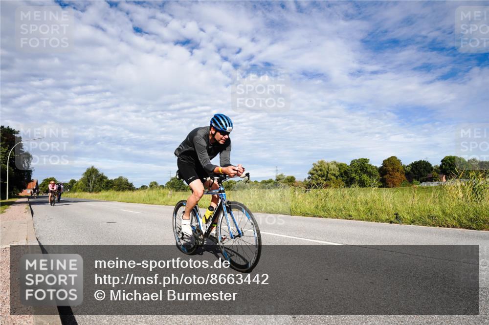 31.08.2025 - Elbe Triathlon Hamburg Michael Burmester http://msf.ph/oto/8663442 31.08.2025 09:37:48 Radfahren 371, 379, 512, 597, 704, 768 meine-sportfotos.de