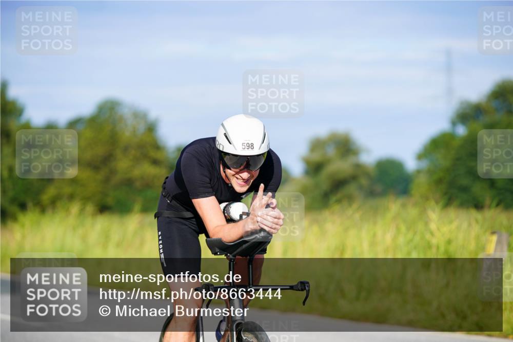 31.08.2025 - Elbe Triathlon Hamburg Michael Burmester http://msf.ph/oto/8663444 31.08.2025 09:17:03 Radfahren 245, 598 meine-sportfotos.de